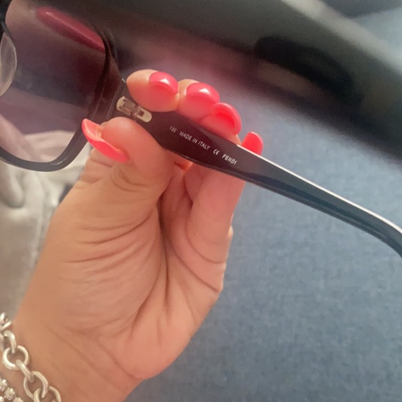 Authentic fendi sunglasses main image 4